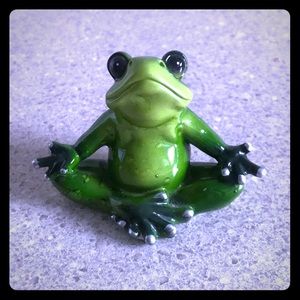 Meditating Frog Resin Trinket